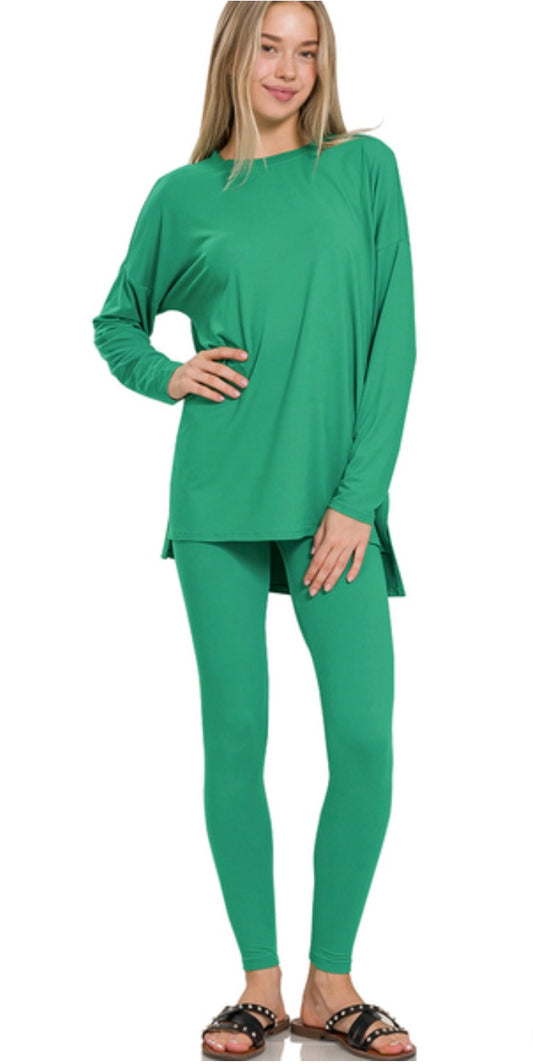 Essentials Long Sleeve with leggings Set in Kelly Green